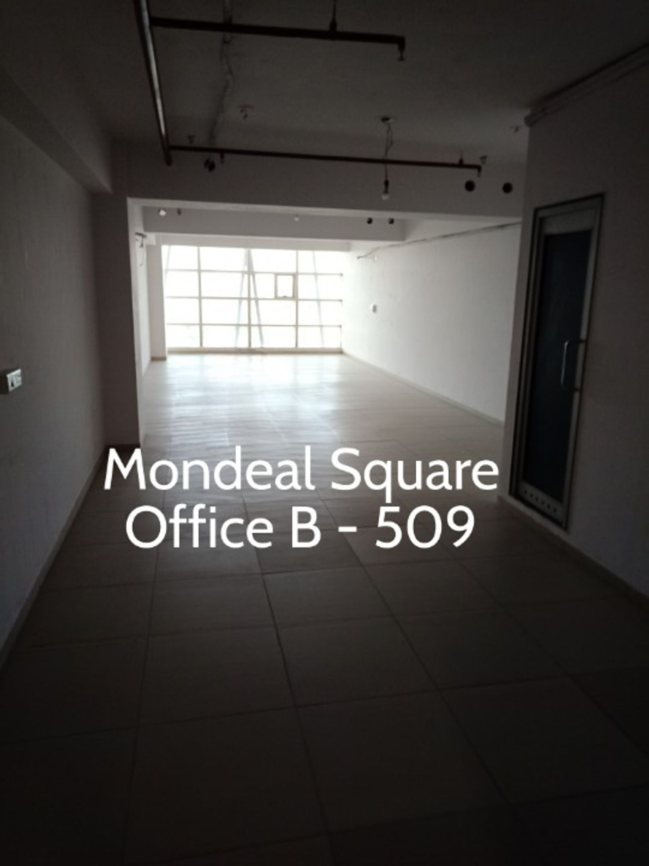 Office for Sale in Mondeal Square, Prahlad Nagar, Ahmedabad